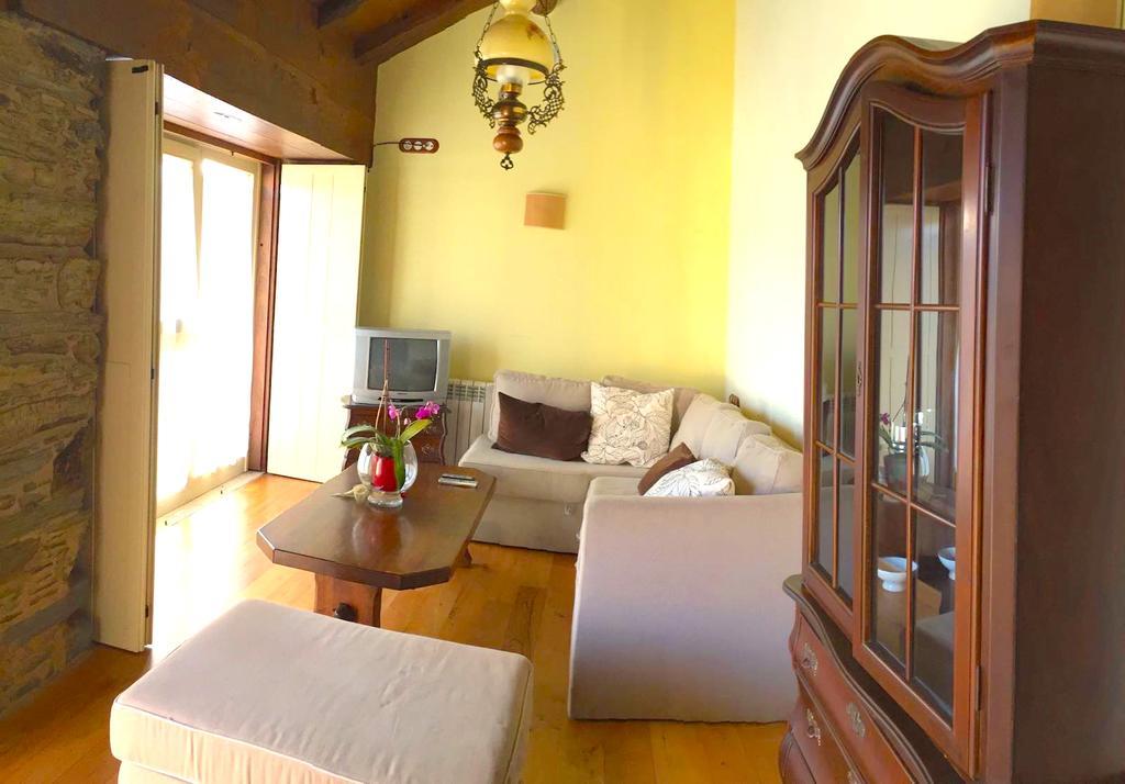 Vila Peregrina Castaneda  Bagian luar foto
