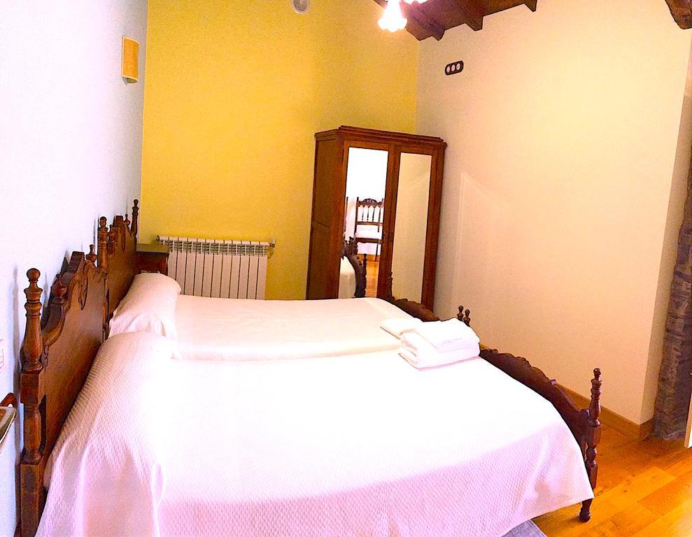 Vila Peregrina Castaneda  Bagian luar foto